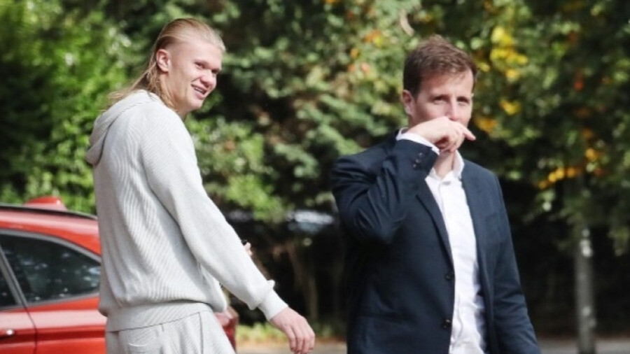 Эрлинг Холанд сияет за Манчестер Сити