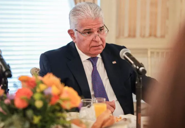 Venezuelans Thank Panamanian President for Support